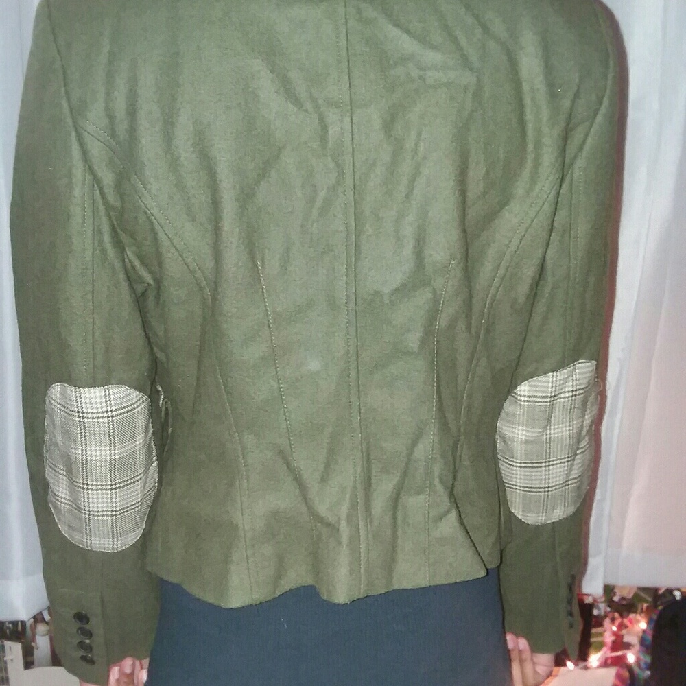 Jacket - Picture 2 of 3